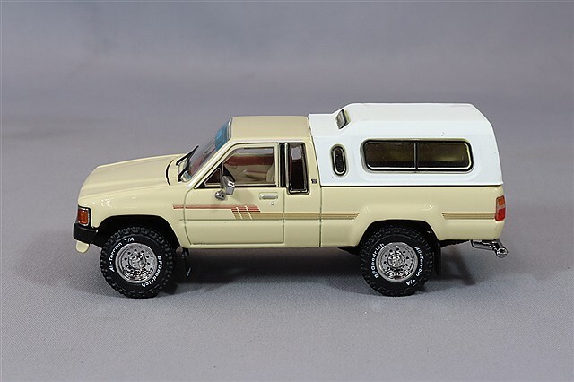 ダイキャストトーク特注品】 GCD 1/64 トヨタ ハイラックス SR5