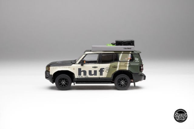 HUF x DiecastTalk特注】 GCD 1/64 トヨタ ランドクルーザー 250 プラド