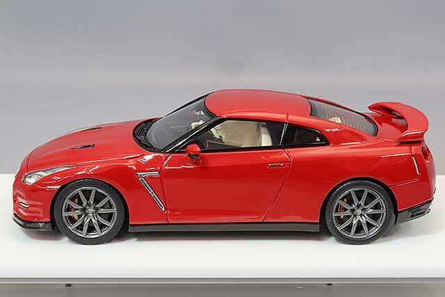 アイドロン 1/43 日産 GT-R 2014 バイブラントレッド