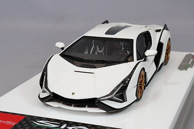 ミニカー　1/43 Lamborghini Sian FKP 37 2019(ビアンコモノチェロス) [EM533B] 1/43 Lamborghini Sian FKP 37 2019 ビアンコモノチェロス