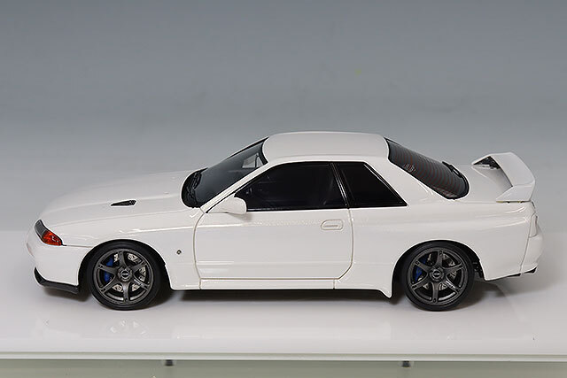アイドロン 1/43 BUILT BY LEGENDS マインズ スカイライン GT-R (BNR32