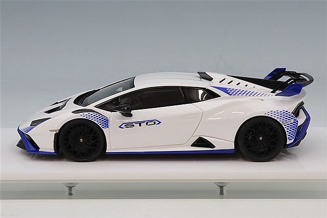 アイドロン 1/43 ランボルギーニ ウラカン STO 2021 ビアンコモノ