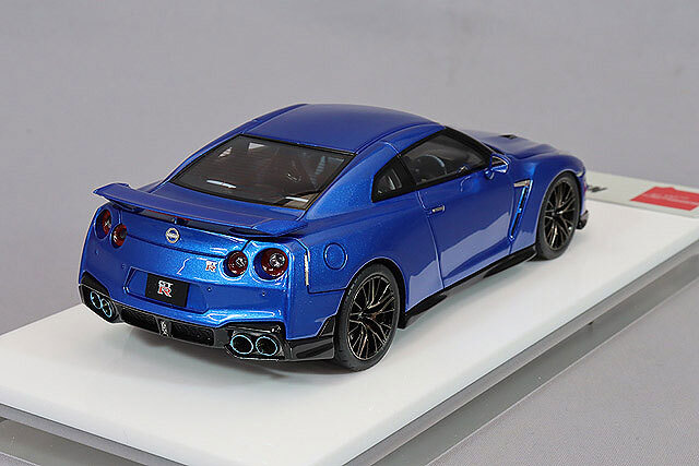 ミニカー　1/43 NISSAN GT-R Premium edition 2024(ワンガンブルー) [EM695A] NISSAN GT-R Premium edition 2024 ワンガンブルー (ミニカー