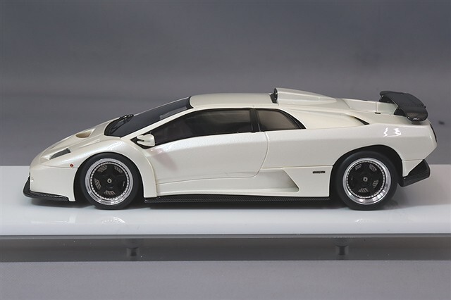 アイドロン 1/43 ランボルギーニ ディアブロ GT 1999 バルーンホワイト