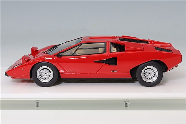 アイドロン1/43ランボルギーニ カウンタック LP400S 1978 赤 アイドロン 1/43 ランボルギーニ カウンタック LP400 1974 ヘッド