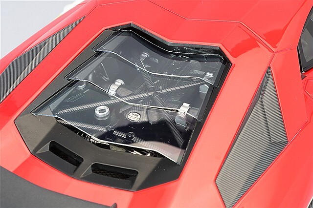 アイドロン 1/18 ランボルギーニ アヴェンタドール LP750-4 SV 2015