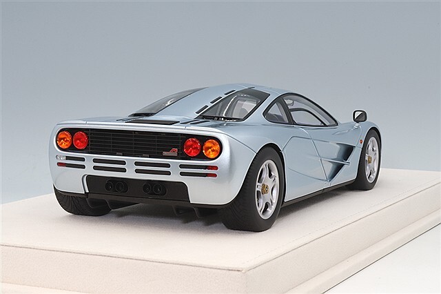 アイドロン 1/18 マクラーレン F1 ロードカー 1994 ペールブルー