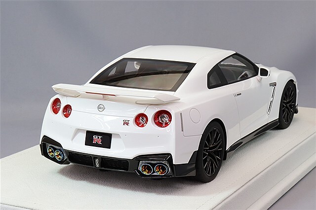 アイドロン 1/18 日産 GT-R プレミアムエディション 2024 ブリリアント 
