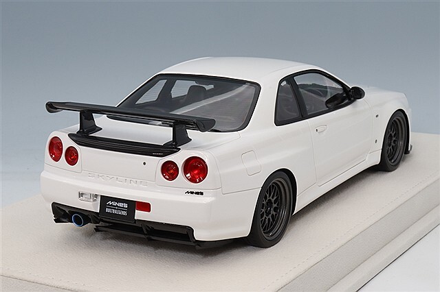 アイドロン 1/18 BUILT BY LEGENDS マインズ スカイライン GT-R (BNR34