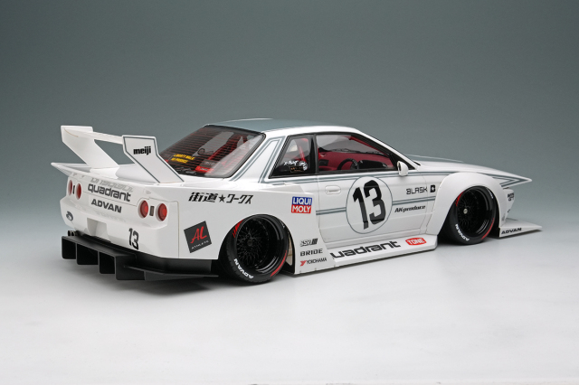 ☆予約品☆ アイドロン 1/18 LB-KAIDO WORKS 日産 スカイライン (R32