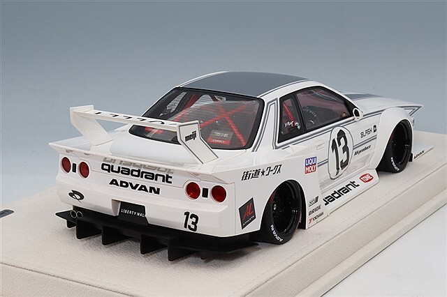 アイドロン 1/18 LB-KAIDO WORKS 日産 スカイライン (R32) 東京オート