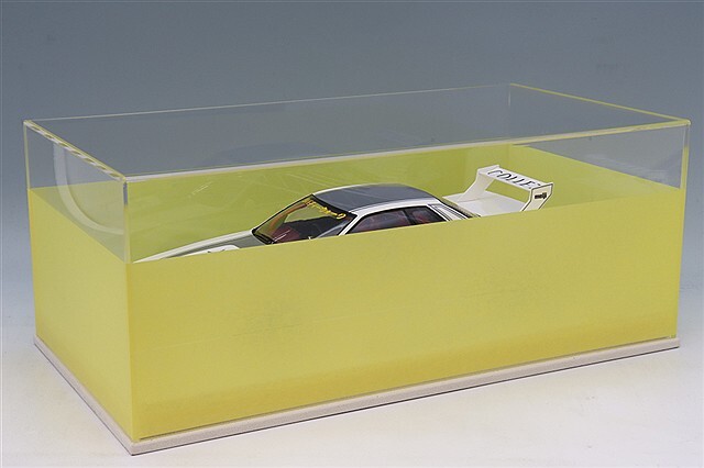アイドロン 1/18 LB-KAIDO WORKS 日産 スカイライン (R32) 東京オート