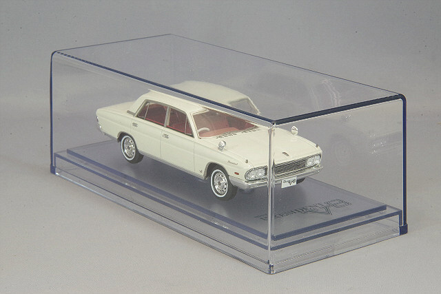 ENIF 1/43 日産 プレジデント (H150 Y40-D) 1965年型 ホワイト
