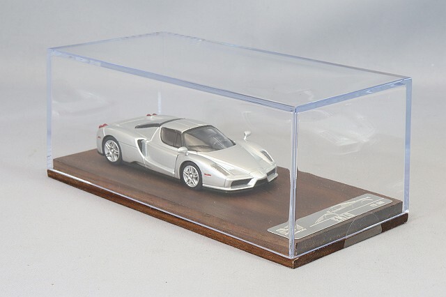 Finclassically 1/64 エンツォ シルバー