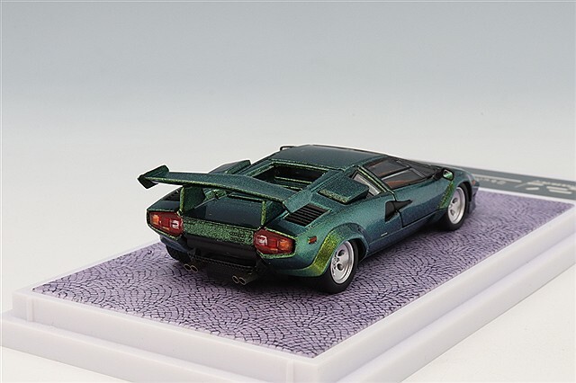 Finclassically 1/64 カウンタック LP5000S カネパグリーン ウィング付