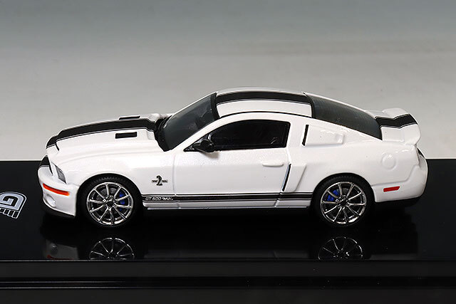 MOTORHELIX x GREEN LIGHT 1/64 フォード マスタング シェルビー GT500