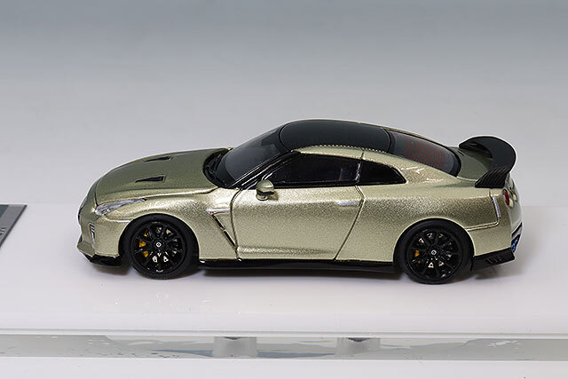 MOTORHELIX 1/64 日産 GT-R (R35) トラックエディション エンジニ