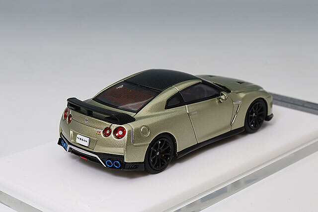 MOTORHELIX 1/64 日産 GT-R (R35) トラックエディション エンジニ