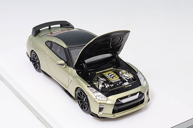 MOTORHELIX 1/64 日産 GT-R (R35) トラックエディション エンジニ