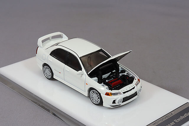 MOTORHELIX 1/64 三菱 ランサー エボリューション IV スコシア