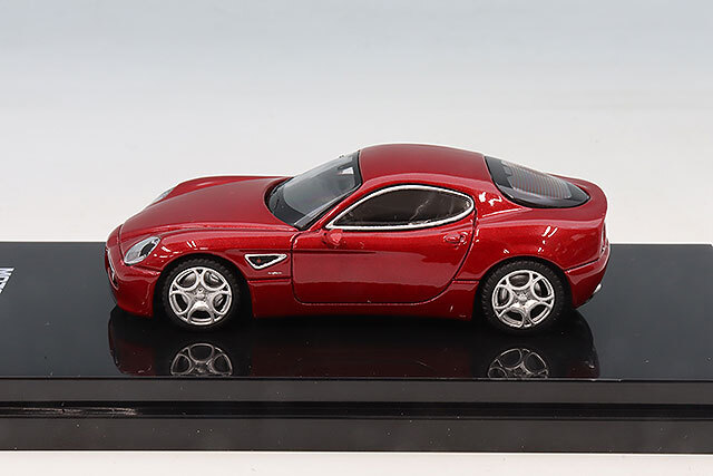 MOTORHELIX 1/64 アルファロメオ 8C コンペティツィオーネ 2008 ロッソ