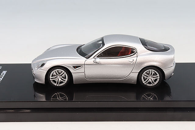 MOTORHELIX 1/64 アルファロメオ 8C コンペティツィオーネ 2008