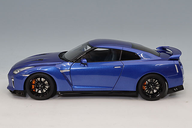 r35のみ MOTORHELIX 1/18 日産 GT-R (R35) トラックエディション Engineered By
