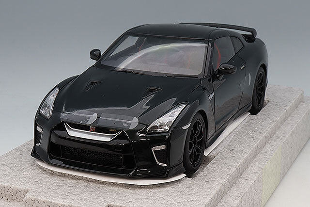 MOTORHELIX 1/18 日産 GT-R (R35) トラックエディション Engineered by