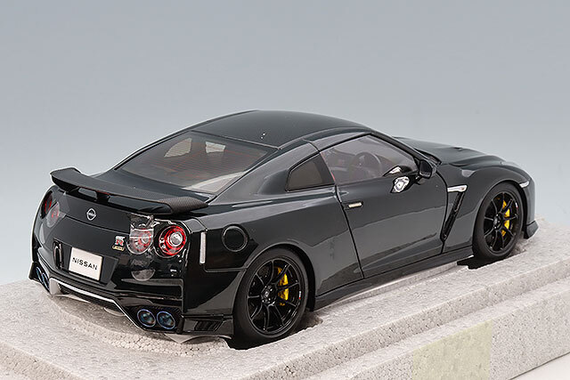 MOTORHELIX 1/18 日産 GT-R (R35) トラックエディション Engineered by