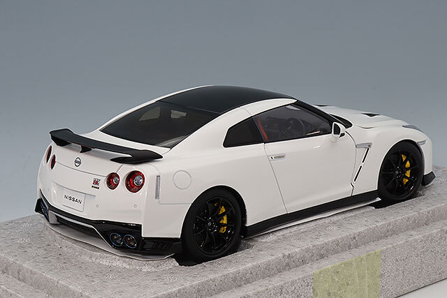 【特価！】日産 GT-R ホワイト 1/18 京商 R35 送料無料 京商 1/18 日産 GT-R ニスモ 2024 スペシャルエディション ホワイト