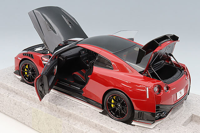 MOTORHELIX 1/18 日産 GT-R ニスモ (R35) スペシャルエディション 2022