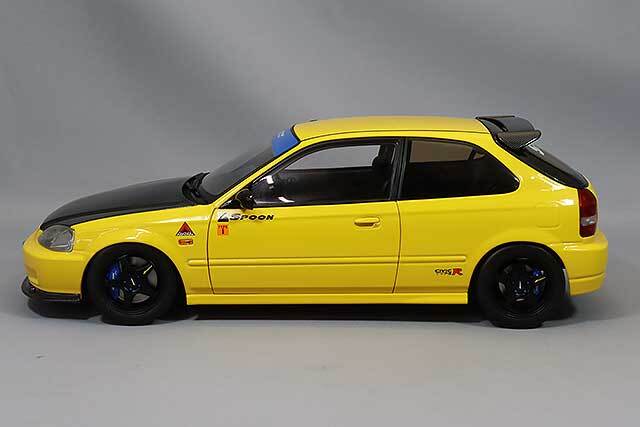 MOTORHELIX 1/18 ホンダ シビック タイプ R (EK9) Spoon サン
