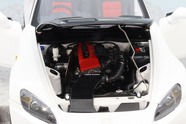 MOTORHELIX 1/18 ホンダ S2000 (AP2) 無限 プラチナムホワイトパール