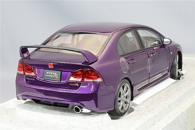 MOTORHELIX 1/18 ホンダ シビック タイプR (FD2) 2007 後期型