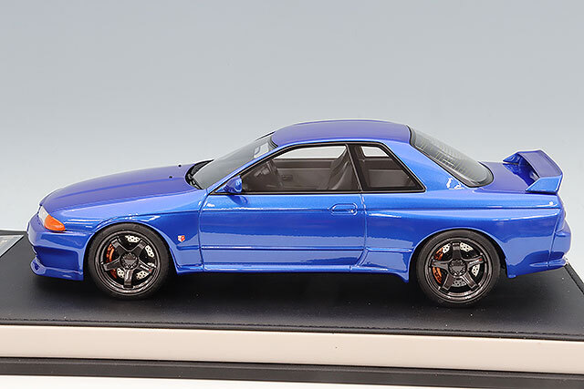 MOTORHELIX 1/18 日産 スカイライン GT-R (R32) カスタムVer