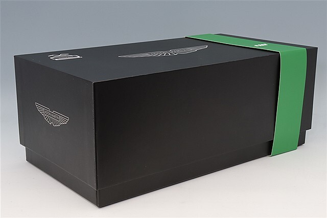 MOTORHELIX 1/18 アストンマーティン DB12 クーペ メタリックレッド