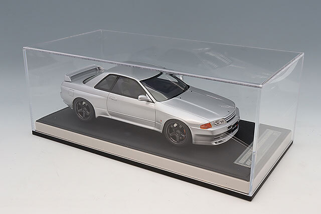 MOTORHELIX 1/18 日産 スカイライン GT-R (R32) カスタマイズ