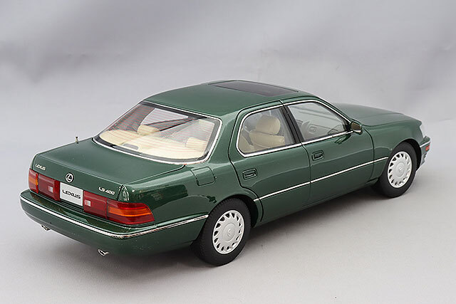 激レア/Lexusレクサス LS400 絶版 1/18 激レア/Lexusレクサス LS400 絶版 1/18 - メルカリ