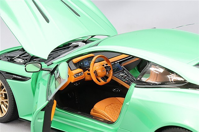 XiaoGuang MODEL 1/18 アストンマーティン DB12 2024 グリーン