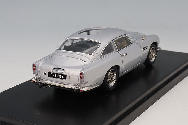 XiaoGuang MODEL 1/43 アストンマーティン DB5 1965 シルバー(007版)