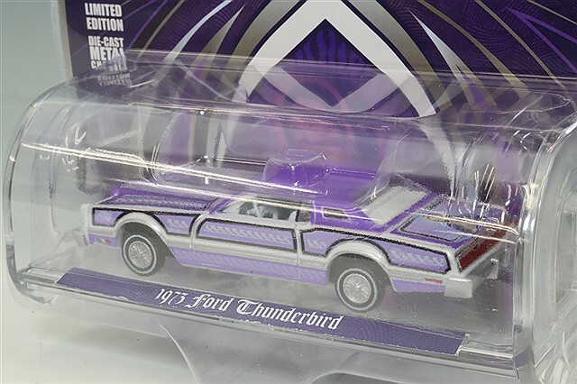 グリーンライト 1/64 1973 フォード サンダーバード ローライダー