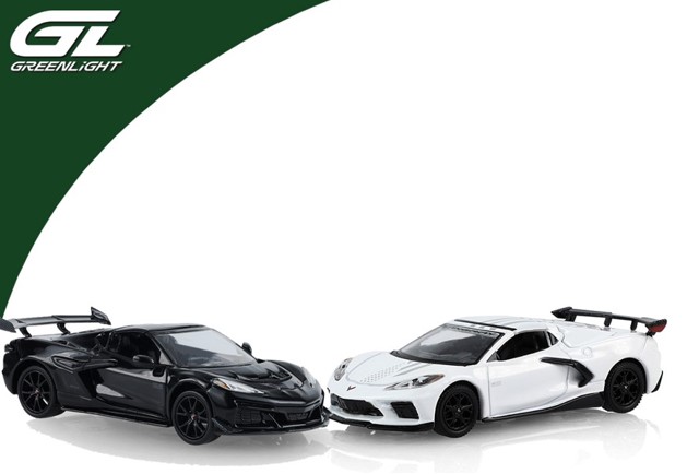 ☆予約品☆ グリーンライト 1/64 2026 コルベット ZR1 vs 2026