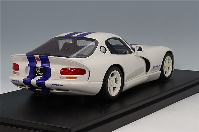 GTスピリット 1/18 ダッジ バイパー GTS 1996 ホワイト