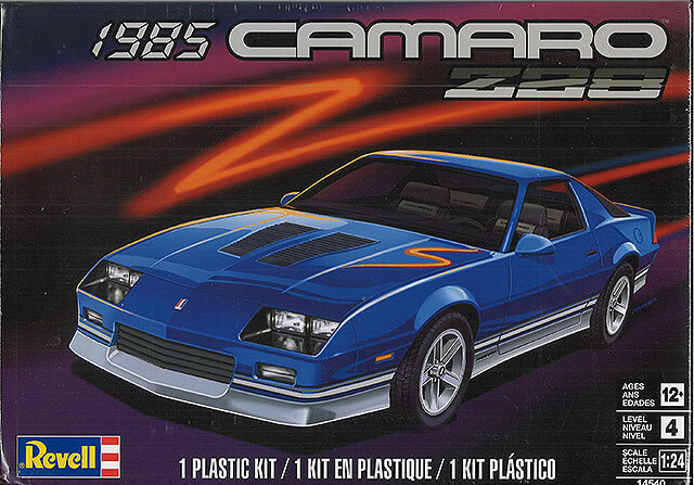 Revell プラモデル 1/24 カマロ Z28 1985