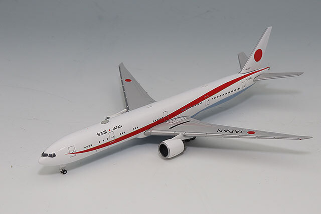 ヘルパ 1/500 777-300ER 日本国政府専用機 80-1112