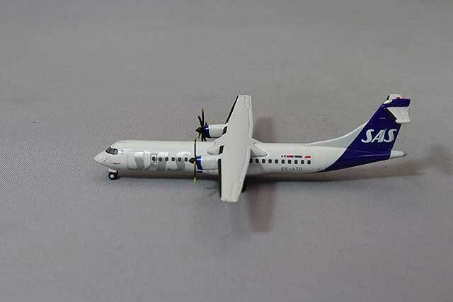 デルタ航空 SAS ATR-72 1/200 ヘルパ デルタ航空 SAS ATR-72 1/200 ヘルパ - メルカリ