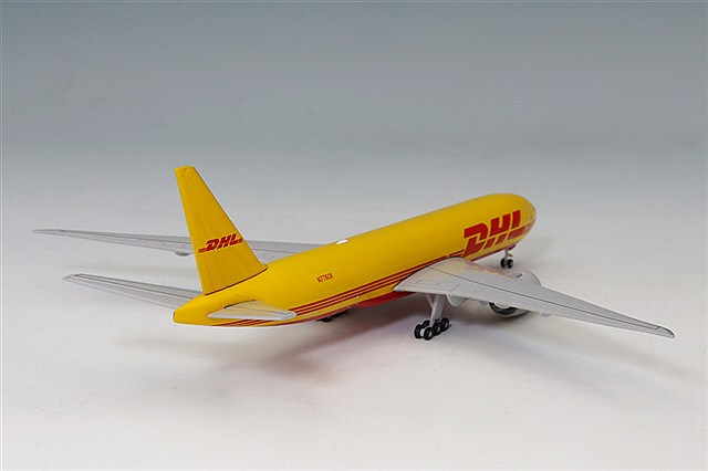 ヘルパ 1/500 ボーイング 777F DHLアビエーション N776CK