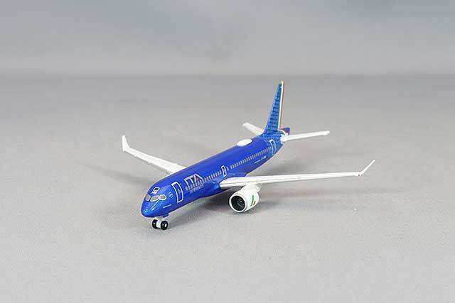 ヘルパウィングス 1/500 エアバス A220-300 ITAエアウェイズ