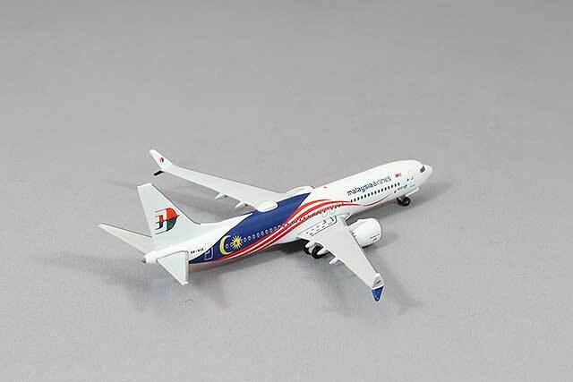 パックミン　マレーシア航空B737-800W　日本就航記念モデル ヘルパ 1/500 ボーイング 737 Max 8 マレーシア航空 9M-MVA