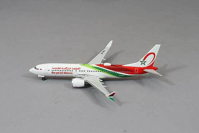 ヘルパ 1/500 ボーイング 737 Max 8 ロイヤル エア モロッコ CN-MAX